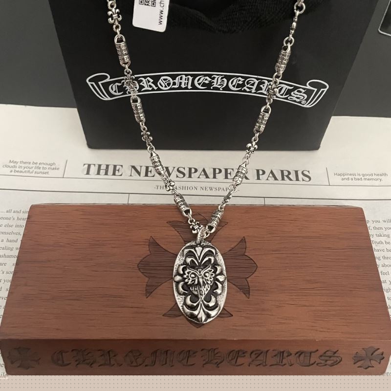 Ch**me He**ts necklaces